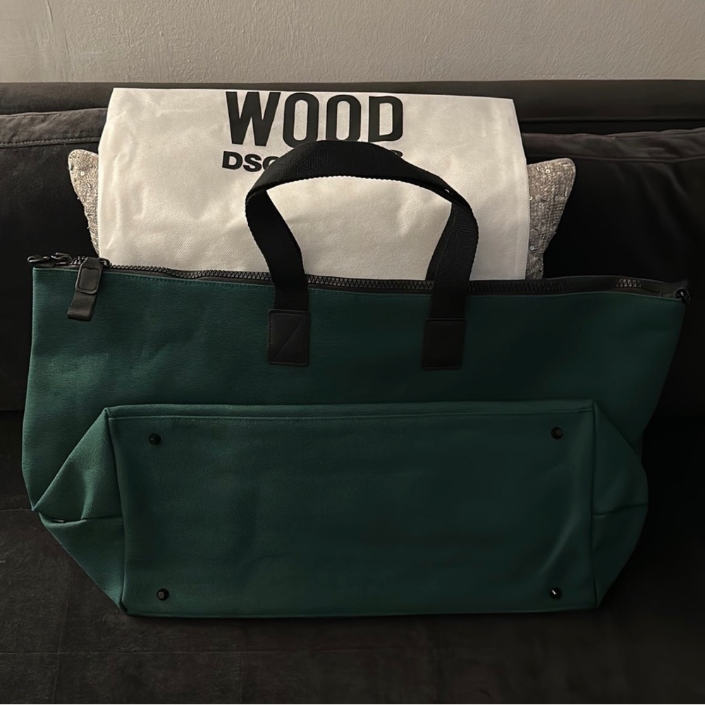Sealed/NWT DSQUARED2 WOOD Weekend Holdall Sport Overnight Travel Bag